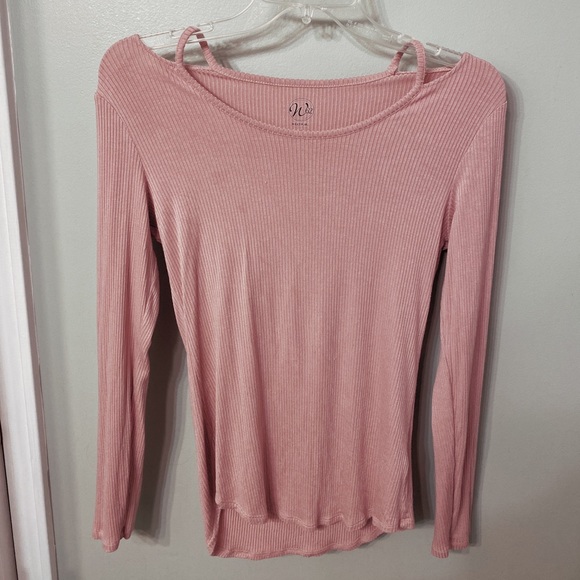 Top - Picture 1 of 1